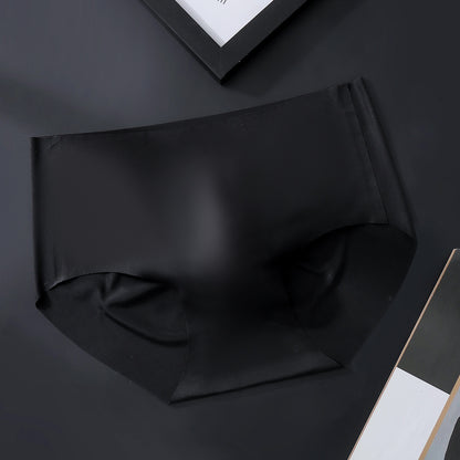 Black Seamless Ice-Silk Brief with 3D Contour Pouch — Petals & Lace