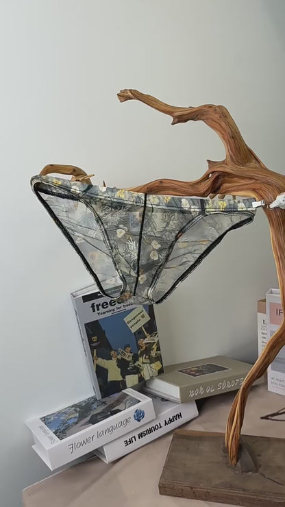 Brief aus Eisseide mit Sternendruck und 3D-Konturbeutel – Petals & Lace